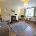 Holiday home Yewdale *