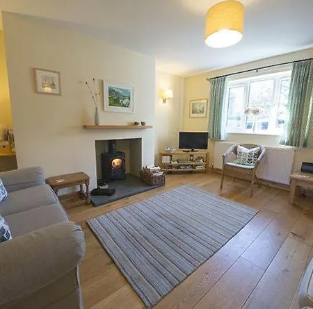 Holiday home Yewdale *